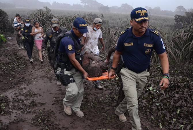 В Гватемале объявили траур из-за гибели людей при извержении вулкана