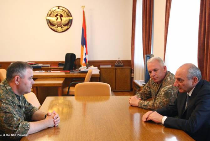 Бако Саакян принял начальника Генштаба ВС Республики Армения Артака Давтяна 