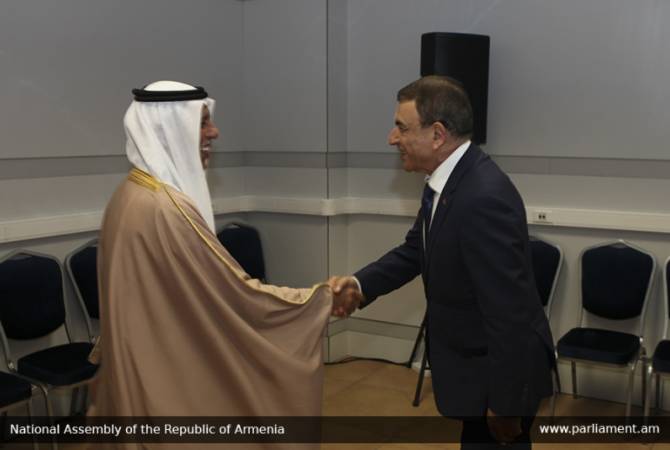 Speaker of Parliament of Armenia meets Qatari counterpart in Moscow, Russia