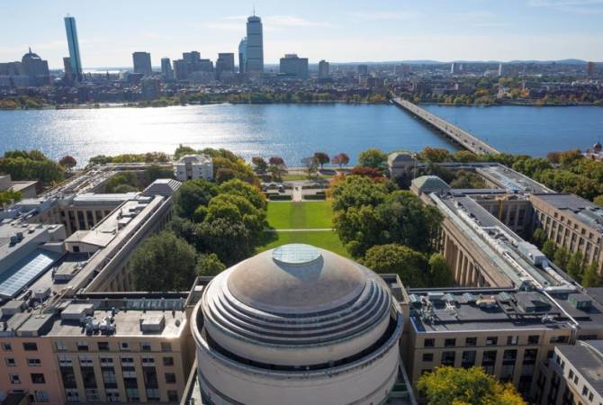  Массачусетский технологический институт возглавил рейтинг лучших вузов мира по 
версии QS 
