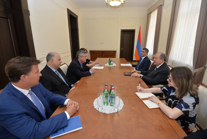 President Sarkissian holds meeting with Armenian Assembly of America executives in Yerevan