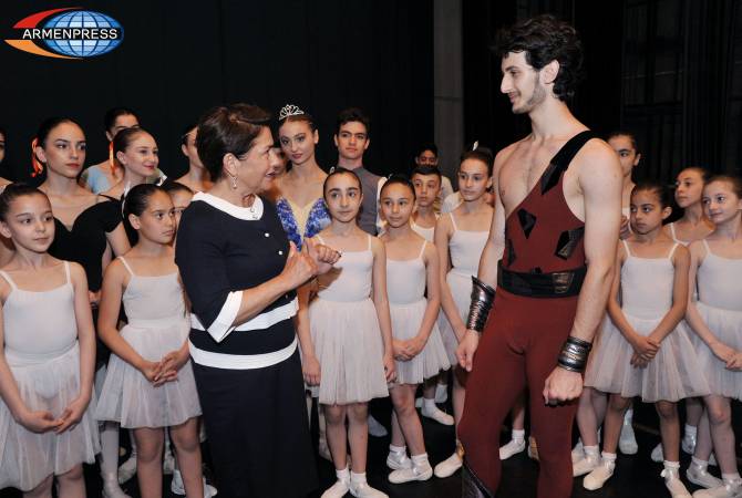 From ballet to rock ‘n’ roll – Armenia’s First Lady reveals dance and music taste 