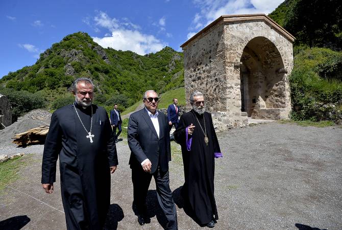 Not an everyday encounter: Tourists run into President Armen Sarkissian in ancient monastery 
in Artsakh