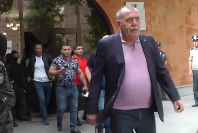 BREAKING NEWS: Republican Party faction MP escorted away by national security agents 
in Ejmiatsin 