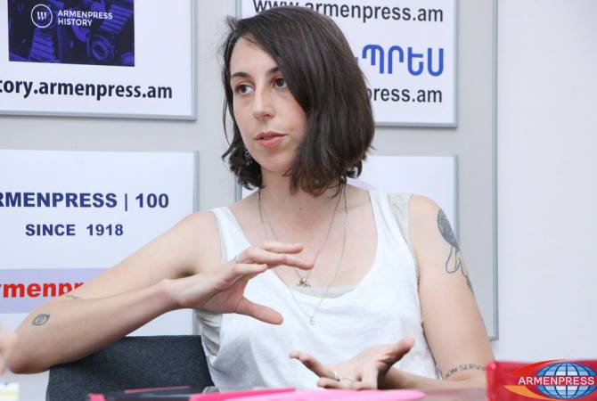 В поисках собственной идентичности: Ребекка представит в Армении историю своей семьи