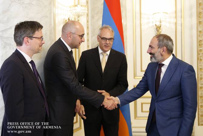 Обсуждены вопросы расширения сотрудничества между правительством Армении и 
банком KfW

