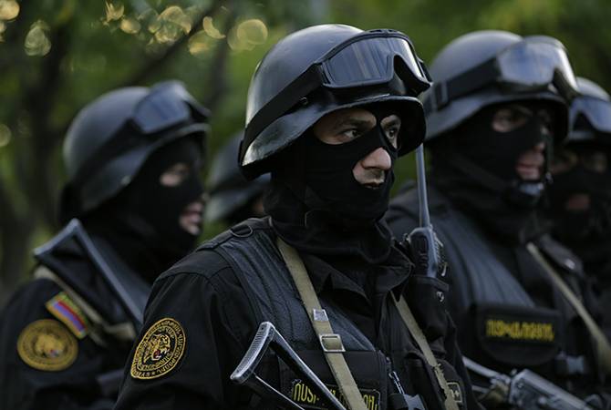 وحدة مكافحة الجريمة المنظمة التابعة لشرطة يريفان تنفّذ عمليات خاصة في المكتب الرئيسي لشركة 
"سيكوريتي دريم"