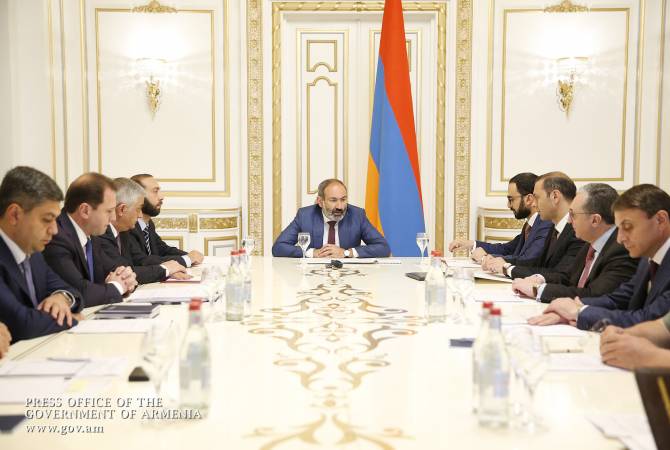 أول جلسة لمجلس أمن أرمينيا برئاسة رئيس الوزراء نيكول باشينيان بعد تشكيل الحكومة الجديدة