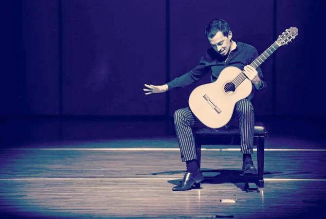Французский гитарист Тибо Ковeн провел в Армении мастер-класс