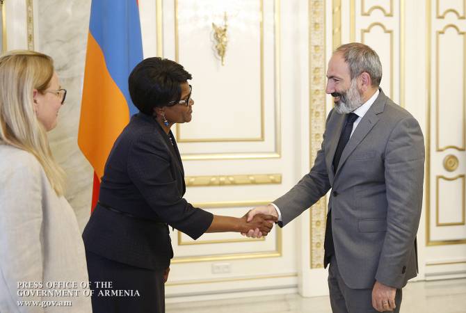 Премьер-министр Армении принял регионального директора Всемирного банка

