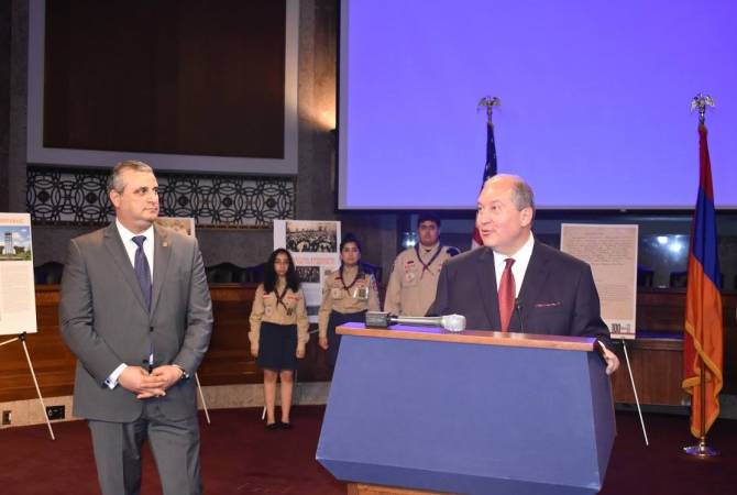رئيس الجمهورية أرمين سركيسيان يلقي كلمة أمام أعضاء من الكونغرس الأمريكي وممثلين عن المجتمع 
الأرمني بواشنطن-احتفال بمئوية جمهورية أرمينيا والثقافة الأرمنية-
