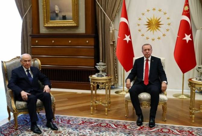 Turkey’s Erdogan, alliance partner discuss lifting state of emergency