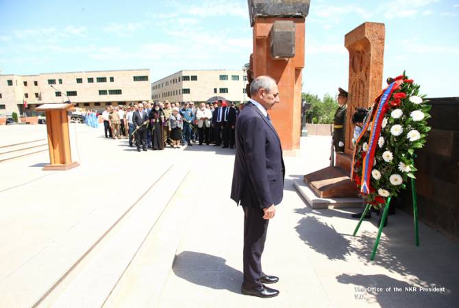 President of Artsakh lays wreath at monument of missing in action volunteers