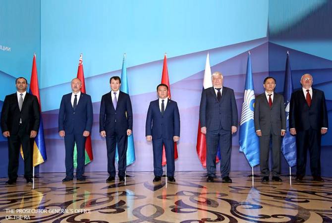  مجلس دول رابطة الدول المستقلة لمكافحة الفساد تعقد جلسة بيريفان مع مشاركة وفود من روسيا 
وبيلاروسيا وقيرغيزستان وكازاخستان 