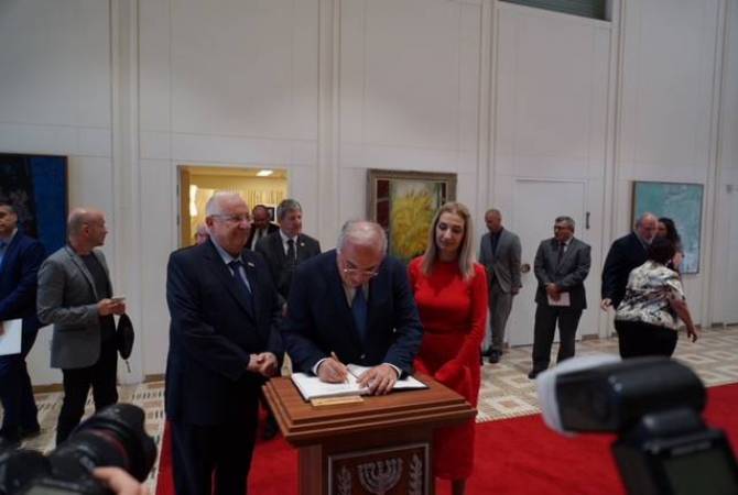 سفير أرمينيا في إسرائيل أرمين سمباتيان يقدّم أوراق اعتماده إلى الرئيس الإسرائيلي روفين ريفلين