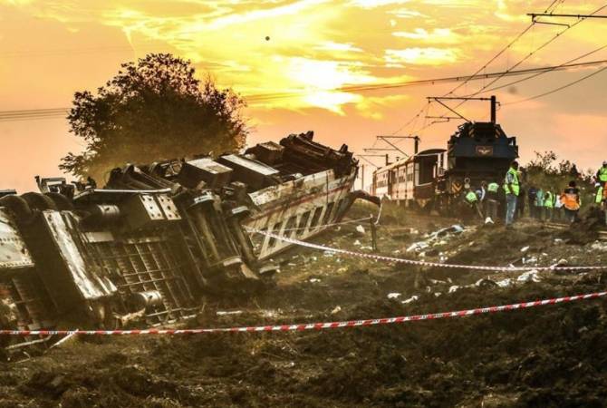 24 dead, more than 100 injured in Turkey train derailment 