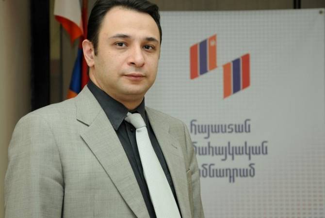 Ара Варданян представил президенту отставку с должности исполнительного директора 
Всеармянского фонда «Айастан»

