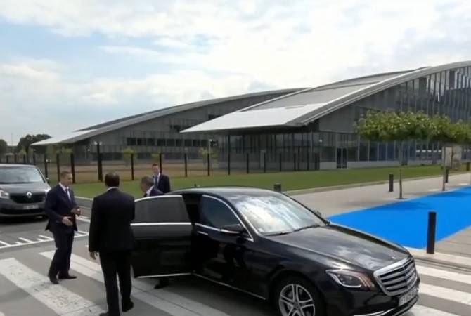 Armenian PM arrives in NATO headquarters