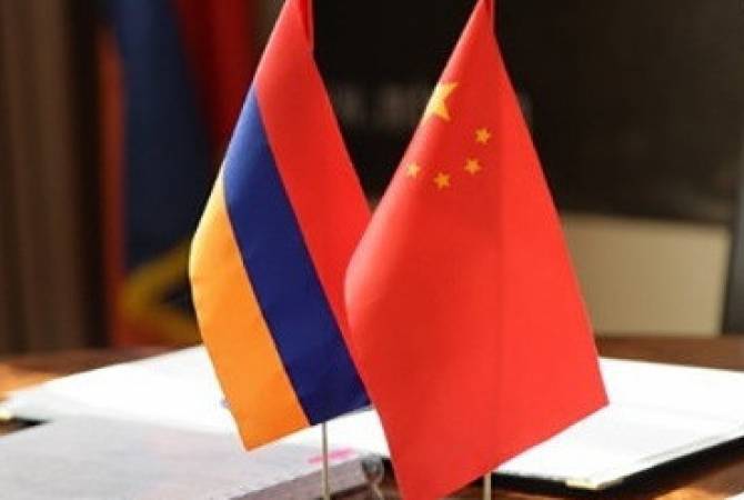 وقد من القوات المسلحة الأرمينية يناقش قضايا التعاون العسكري التقني في الصين