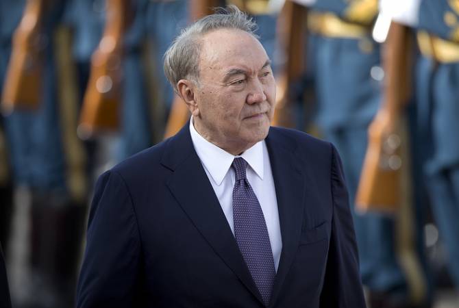 В Казахстане вступил в силу закон о праве первого президента пожизненно возглавлять 
Совбез