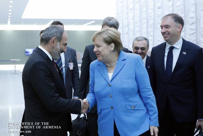 PM Pashinyan has informal, working meetings with leaders of several countries in Brussels