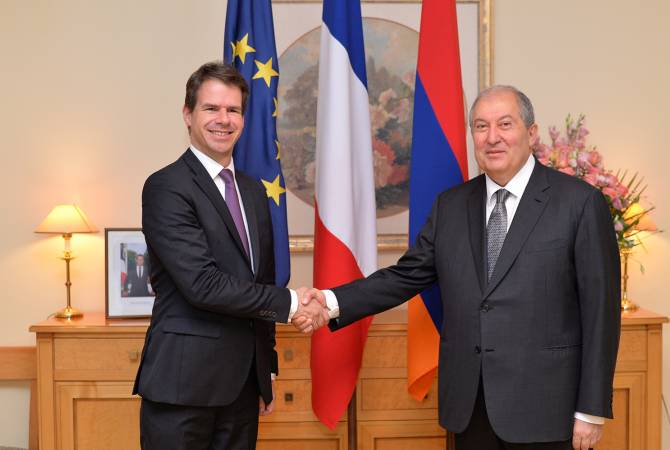 Armenian president visits French embassy to congratulate Bastille Day 