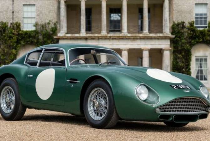 Британский автомобиль продан на  аукционе по рекордной  цене