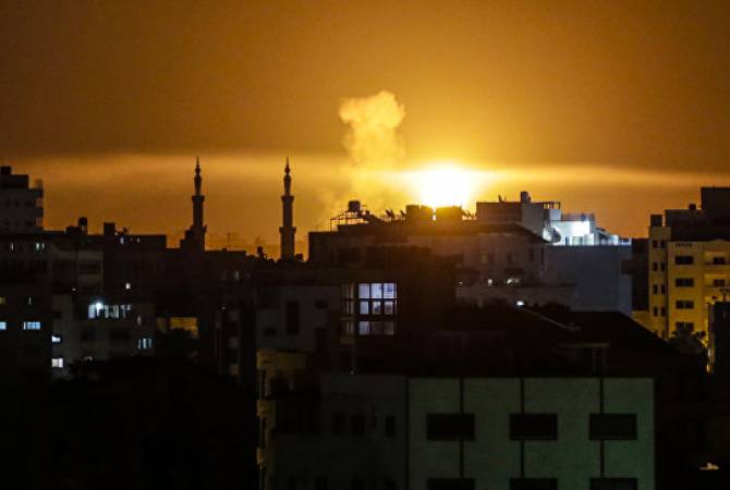 Израильская авиация атаковала десятки целей в Газе
