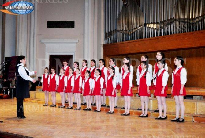 Փարիզի ազգային օպերայի մանկական երգչախումբը Հայաստանում հանդես է գալիս 
համերգներով