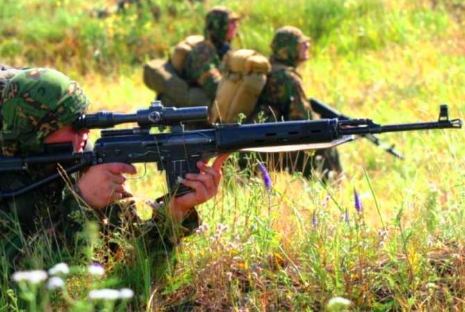 В Армении завершились состязания между снайперами 
Южного военного округа и Минобороны Армении 

