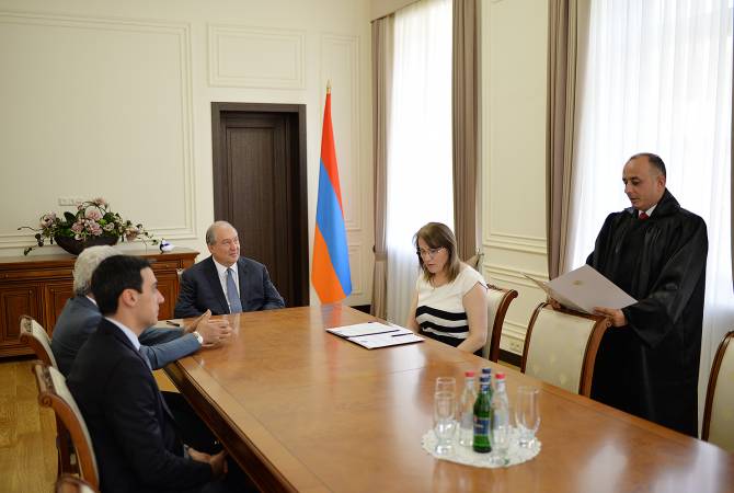В резиденции президента Армении состоялась церемония присяги новоназначенных судей