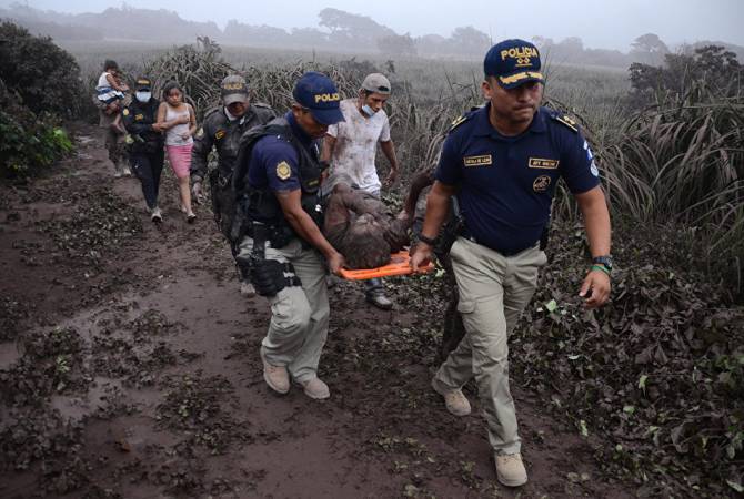 В Гватемале в результате извержения вулкана Фуэго погибли 125 человек