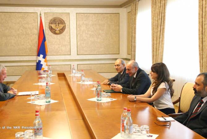 President of Artsakh receives former member of French National Assembly François Rochebloine