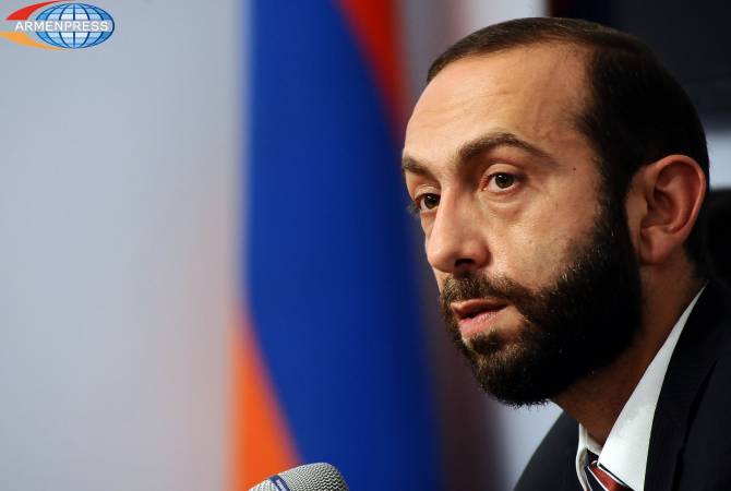 النائب الأول لرئيس الوزراء الأرميني آرارات ميرزويان يعطي تفاصيل عن الاجتماع المحتمل لرئيس الوزراء 
نيكول باشينيان والرئيس الأمريكي دونالد ترامب
