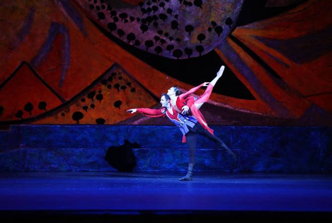 После перерыва в почти 60 лет на сцене Большого театра Москвы представлен  балет 
«Гаянэ» Арама Хачатуряна