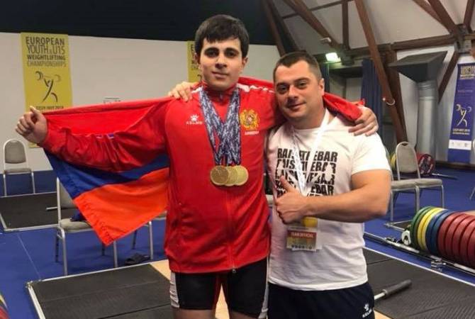 عضو منتخب أرمينيا للناشئين برفع الأثقال كاريك كارابيتيان يحرز بطولة أوروبا بفئة 85 كغ