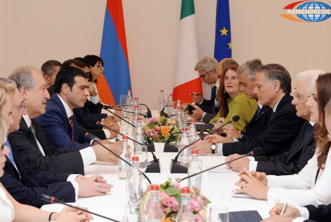 عمر يريفان يظهر مدى عظمة هذا البلد وعلاقاتنا الطويلة -الرئيس الإيطالي بالاجتماع الموسع الرفيع في 
مقر الرئاسة الأرمينية بمشاركة وفدي البلدين- 