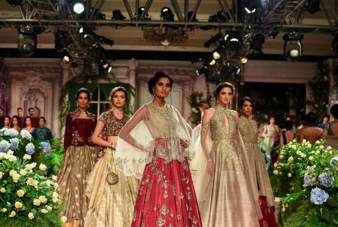 Индийская мода покоряет мир: фоторепортаж из Нью-Дели