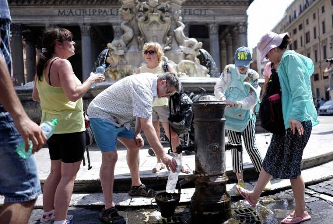 Минздрав Италии из-за жары ввел "красный" уровень угрозы в 18 городах