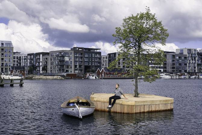 В Копенгагене появился плавучий остров для барбекю
