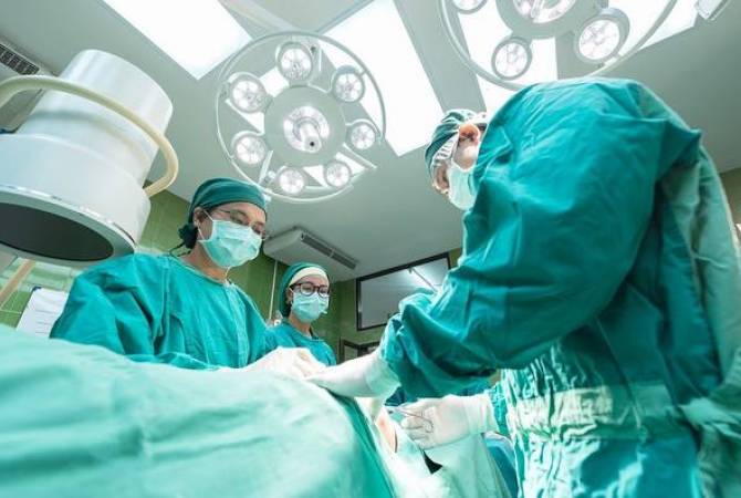 Китайские врачи извлекли из желудка пациента 87 гвоздей