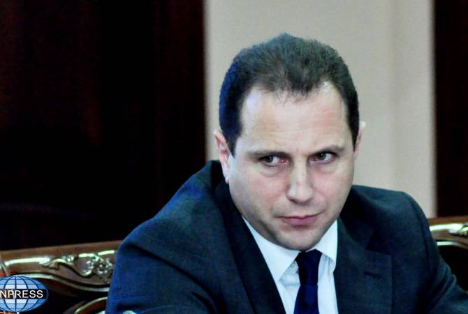 Делегация  Армении во главе  с министром обороны отбыла в  Москву