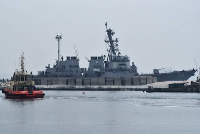 Американский эсминец с ракетами Tomahawk  вошел в Черное море