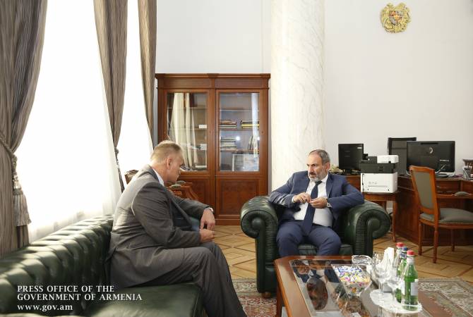 PM Pashinyan receives General Director of South Caucasus Railway CJSC 