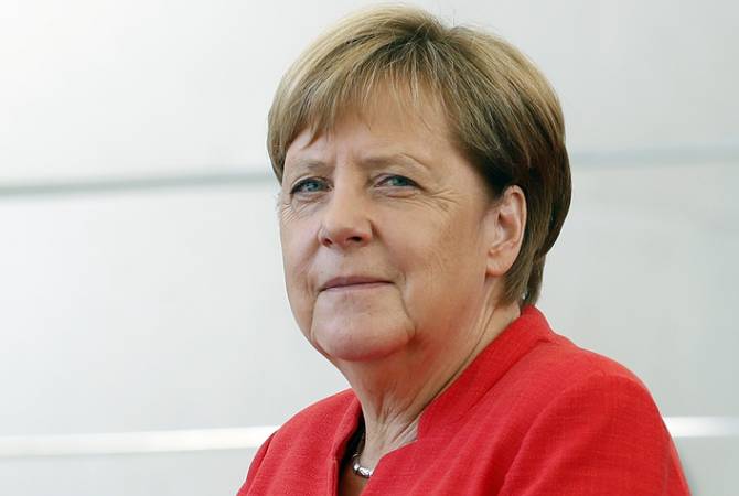 Меркель заявила, что не ждет от встречи с Путиным "особых результатов"