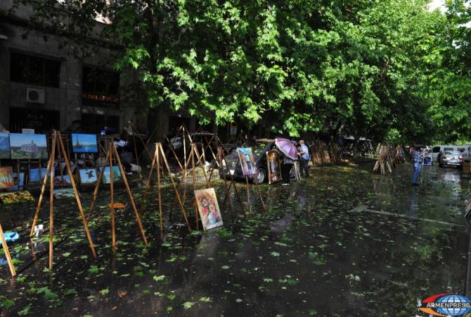 В большинстве областей Армении ожидаются дожди и грозы, в  отдельных районах 
возможен град