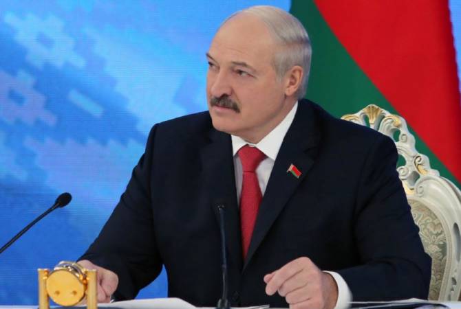 Лукашенко назвал Белоруссию демократической страной, где невозможна диктатура