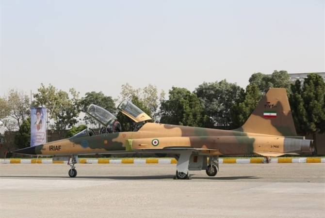 Iran unveils new fighter jet