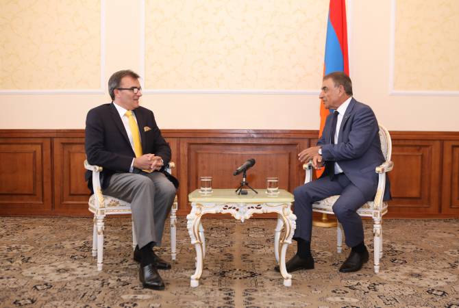 Speaker of Parliament of Armenia holds meeting with Swiss Ambassador