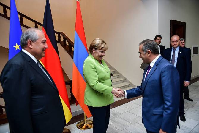 رئيس الجمهورية أرمين سركيسيان يستقبل المستشارة الألمانية أنجيلا ميركل بالقصر الرئاسي الأرميني